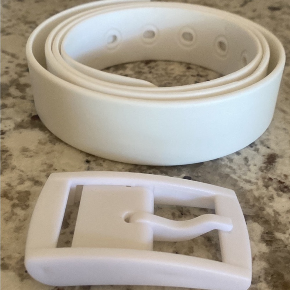 NIB C4 Belt and Buckle